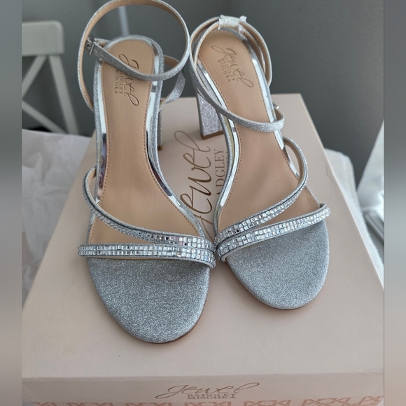 JEWEL BADGLEY MISCHKA Aura Embellished Sandals Size 7 - Picture 1 of 7